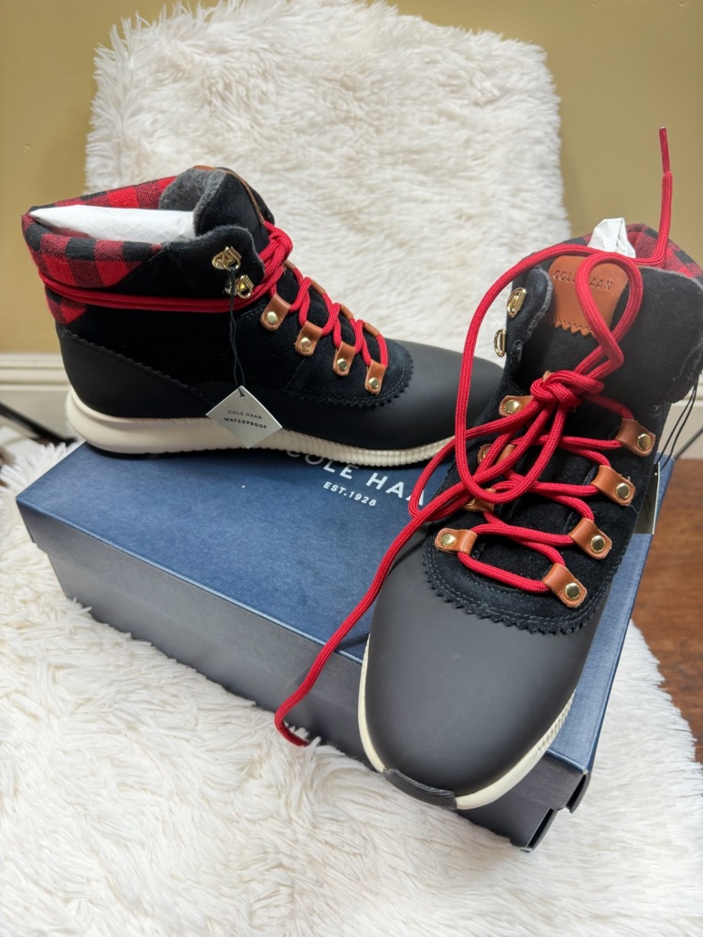 Cole Haan Women’s ZeroGrand Hiker Bootie 8.5 Black with Red Lace & Plaid Collar